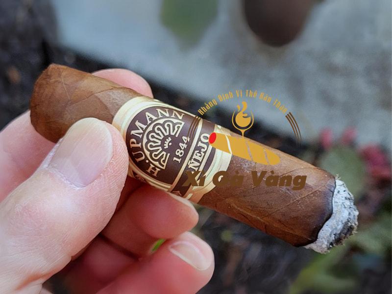 Đánh giá hương vị của xì gà H. Upmann 1844 Anejo
